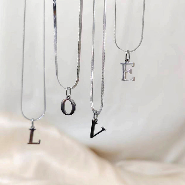 Collier Zélira – Initiale Ras-du-Cou