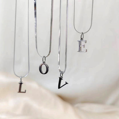 Collier Zélira – Initiale Ras-du-Cou