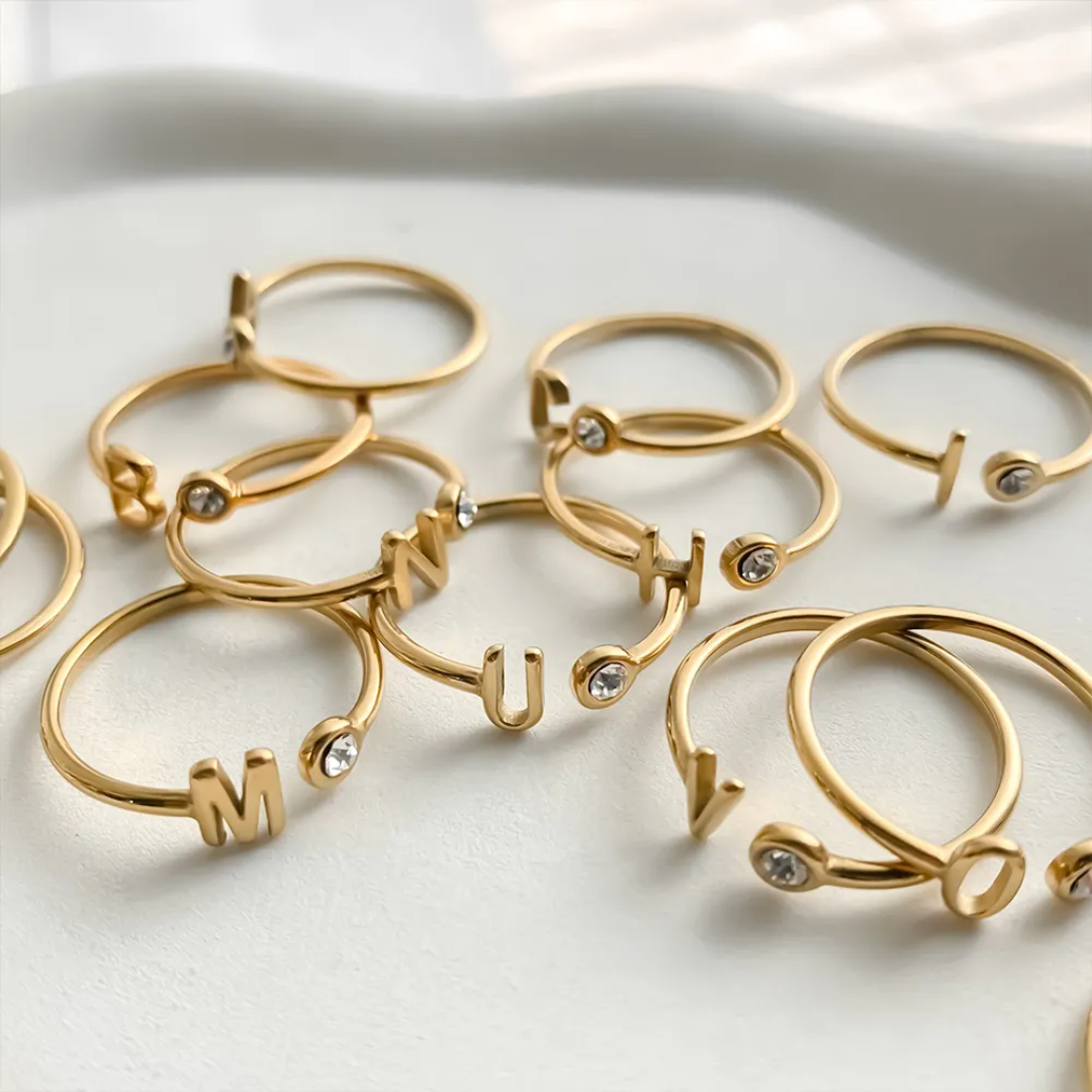 Bague Isalyn – Initiale Pierre de Naissance