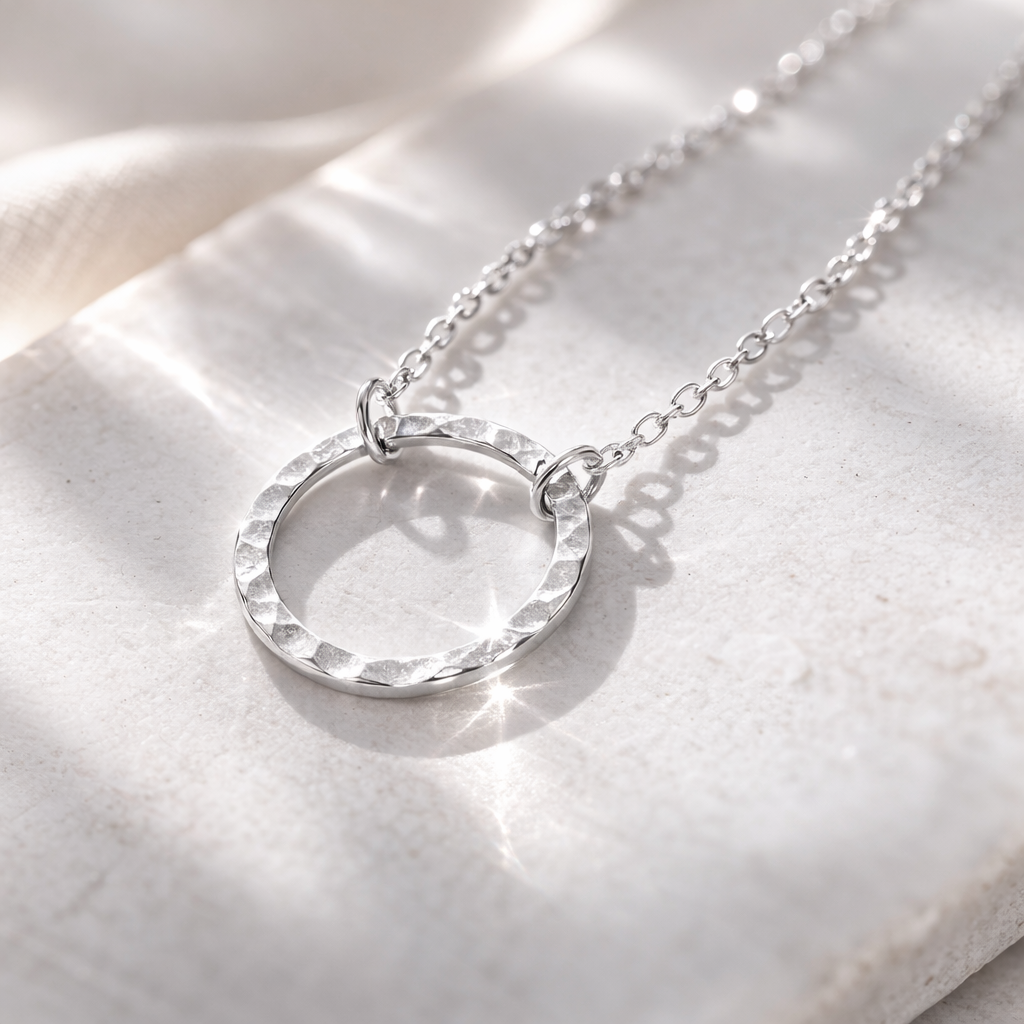 Collier Camilla - Pendentif Cercle Minimaliste