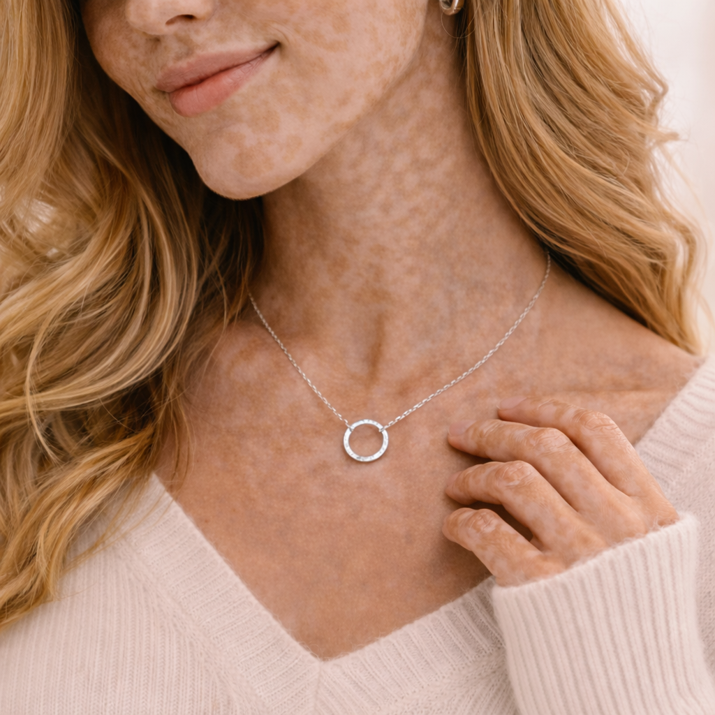 Collier Camilla - Pendentif Cercle Minimaliste
