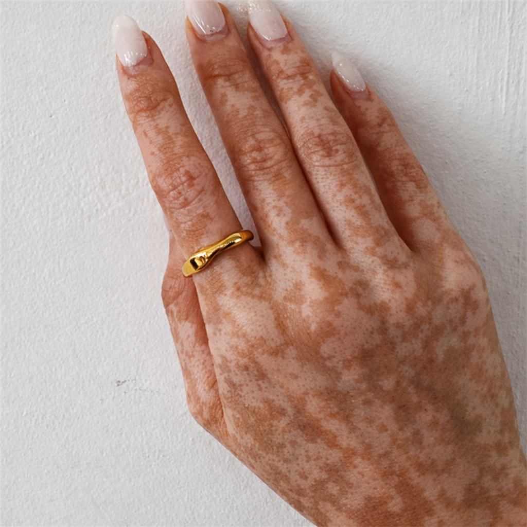 Bague Amara - Vague Minimaliste