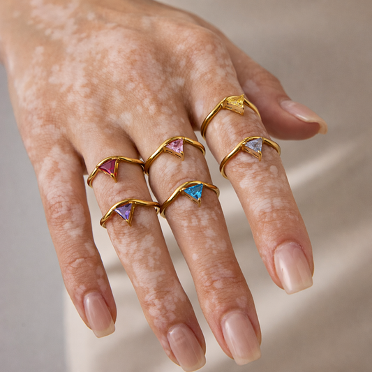 Bague pierre de naissance Livia – bijou personnalisé élégant Vanityl
