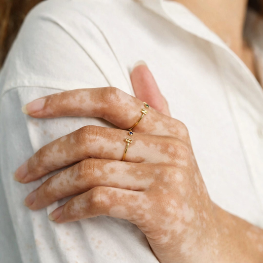 Bague Isalyn – Initiale Pierre de Naissance