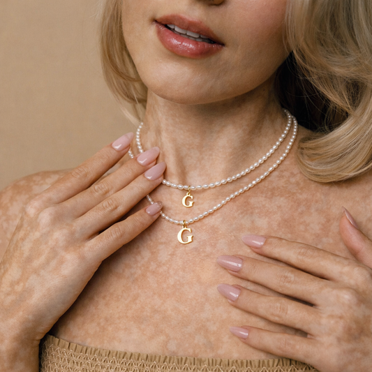 Iséline Necklace – Pearl Initial
