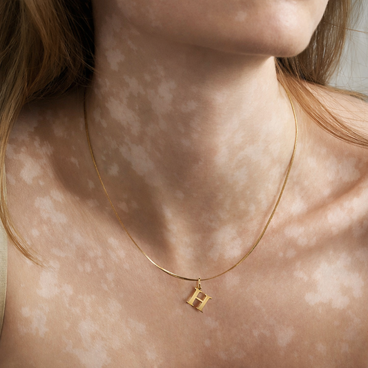Zélira Necklace – Initial Choker